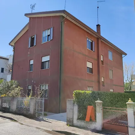 Apartment Homely Flat Close To The Caorle